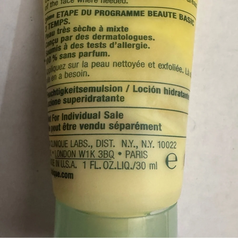 Clinique Dramatically Different Moisturizing Lotion 1 OZ